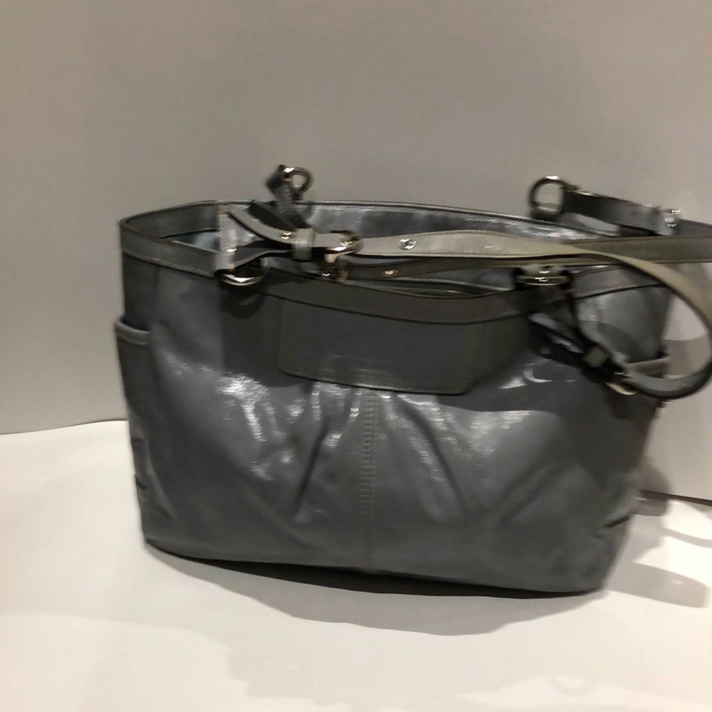 Coach handbag grey shiny leather tote